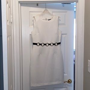 Women’s White Tahari Dress